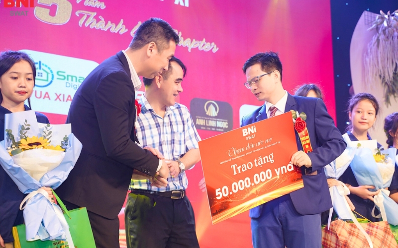 Chạm đến ước mơ
